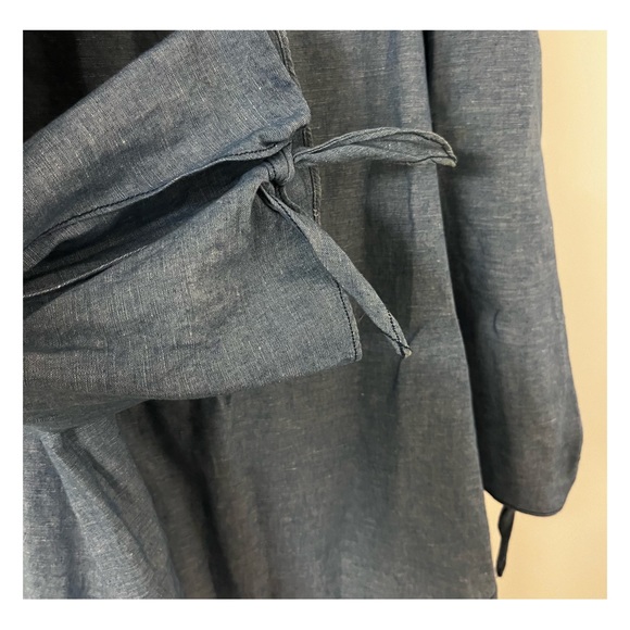 Free People Show Me Some Shoulder Chambray Top - Size: M - Great Condition - Picture 7 of 9